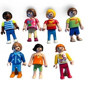 Playmobill Kids Figures lot of 7 small figures